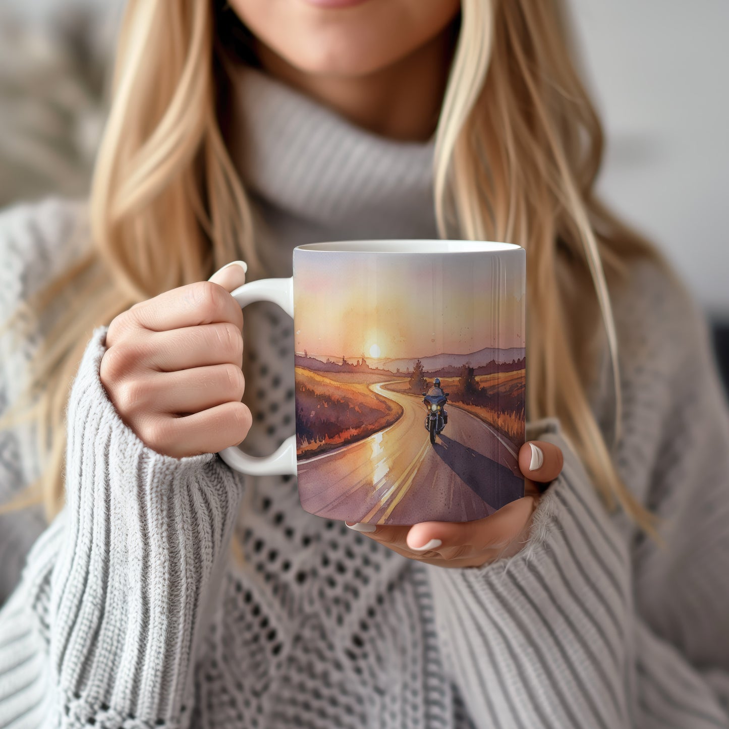 Hrnek s motorkou při západu slunce