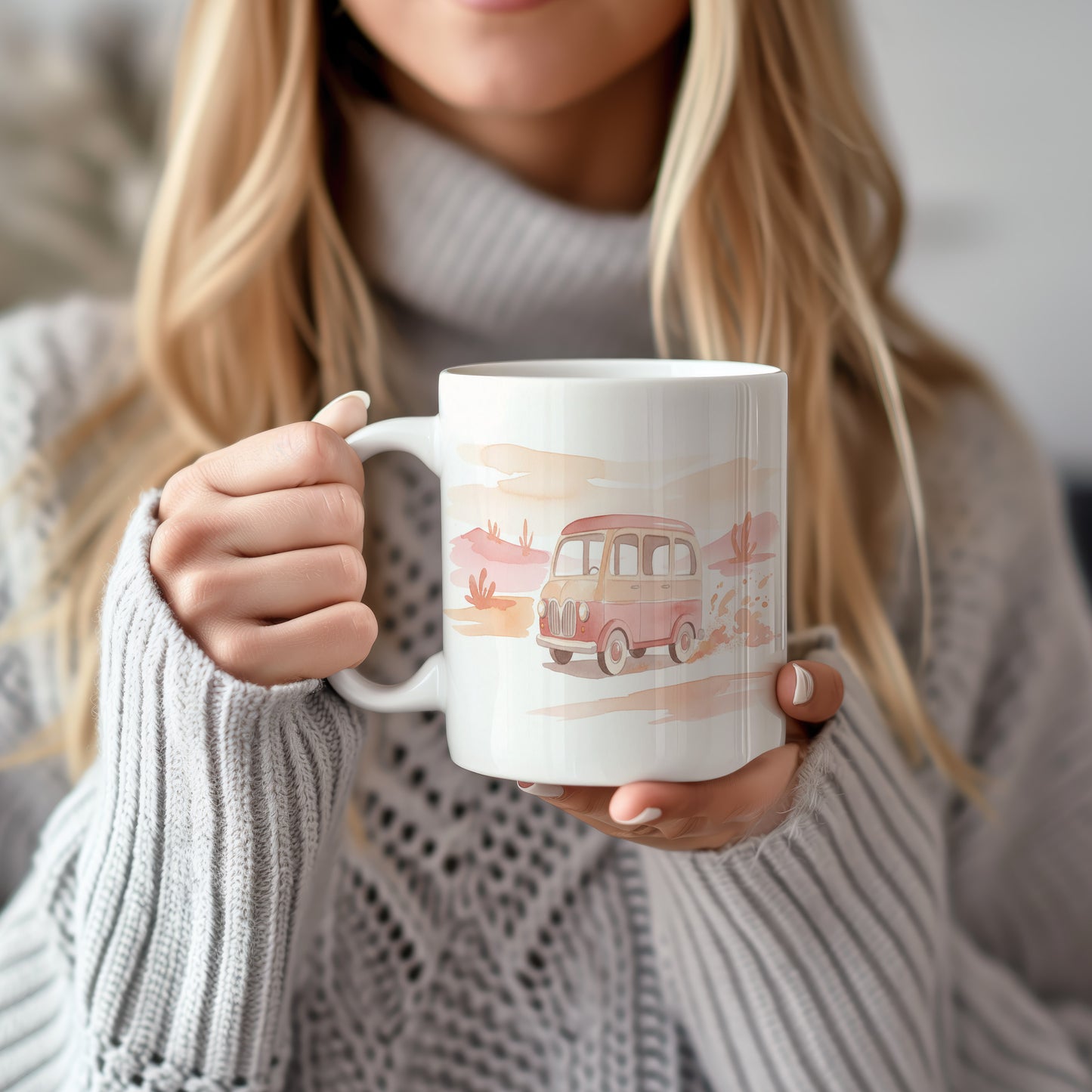 Hrnek s retro dodávkou v poušti