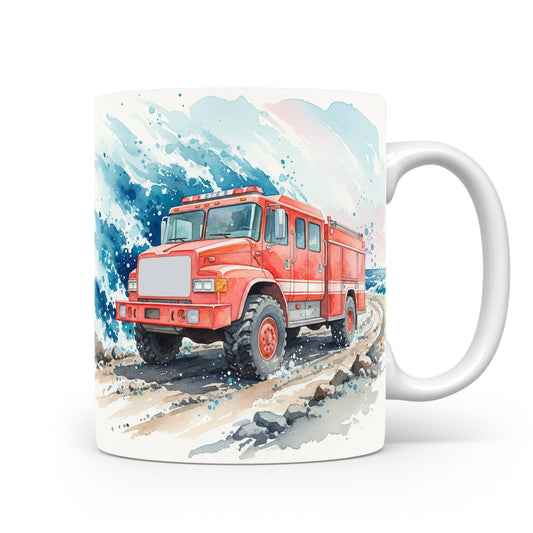 Hrnek s hasičským vozem v horách