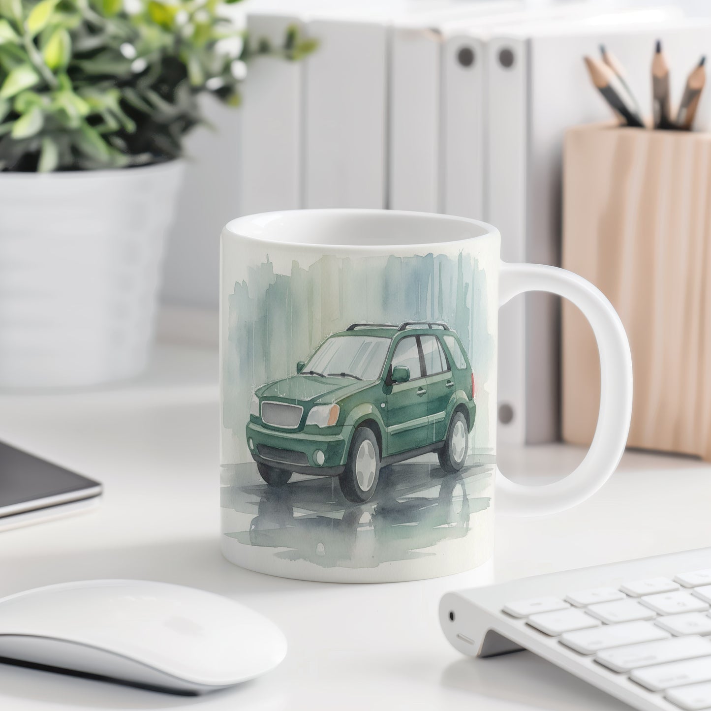 Hrnek s SUV v deštivém městě