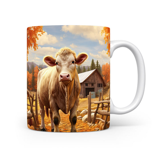 Hrnek s krávou na farmě