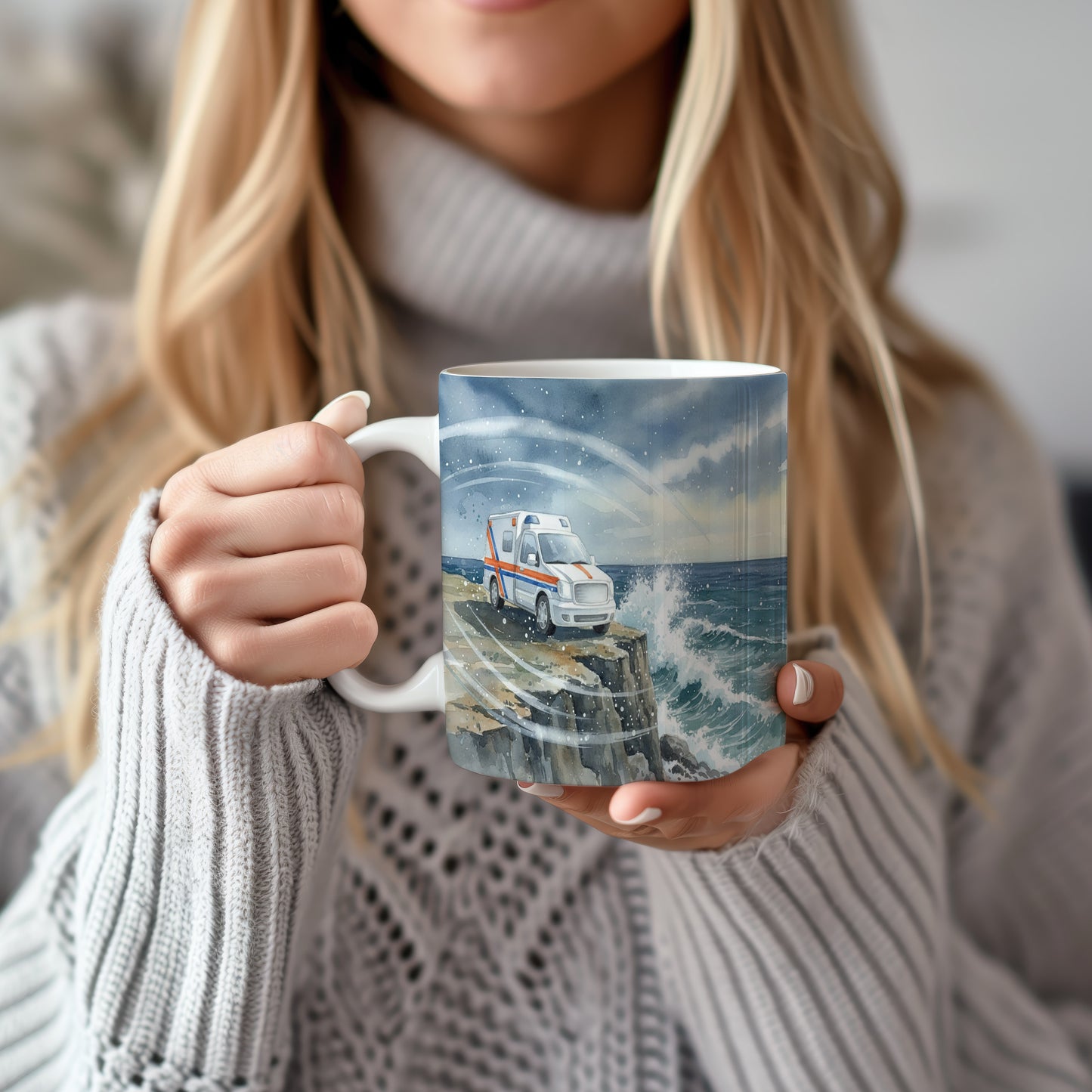 Hrnek s záchranným vozem na útesu