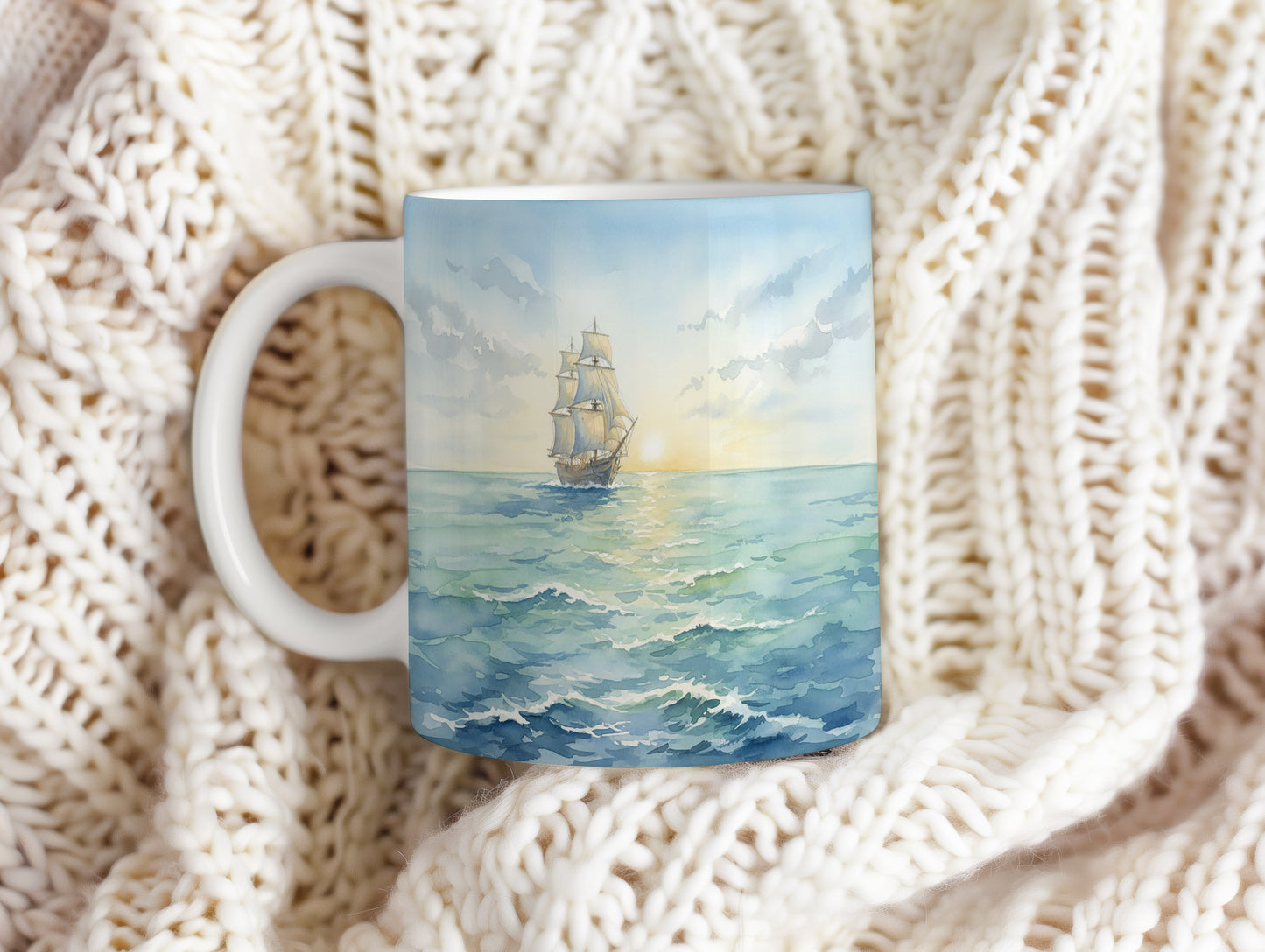 Hrnek s plachetnicí za úsvitu