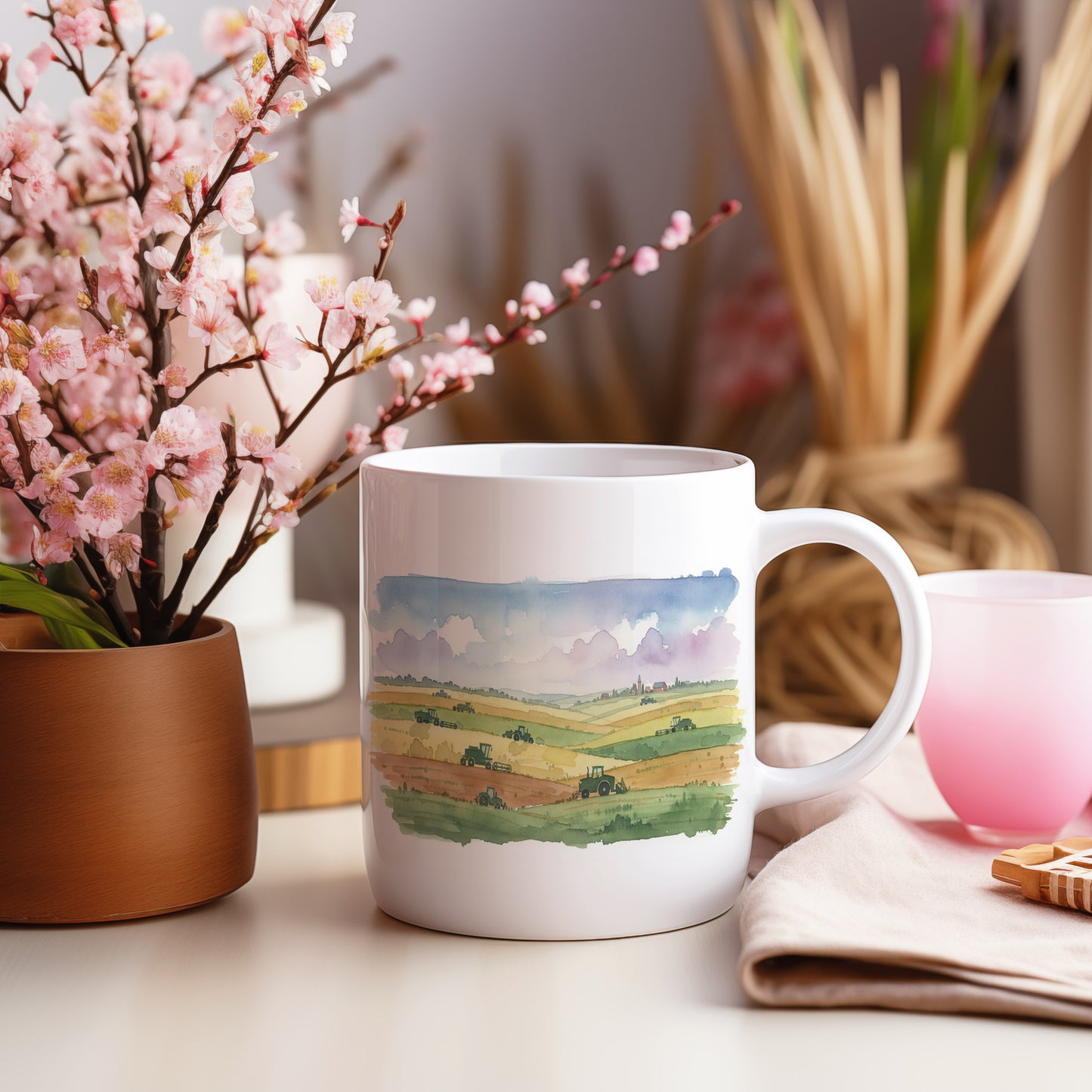 Hrnek s traktory na polích