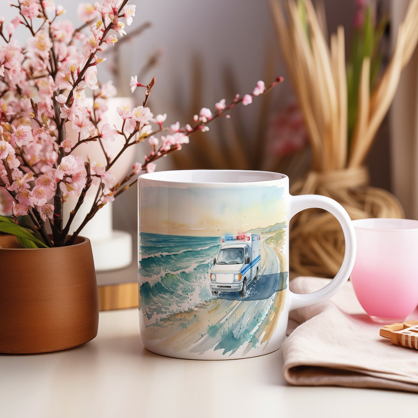 Hrnek s ambulancí na pobřežní silnici