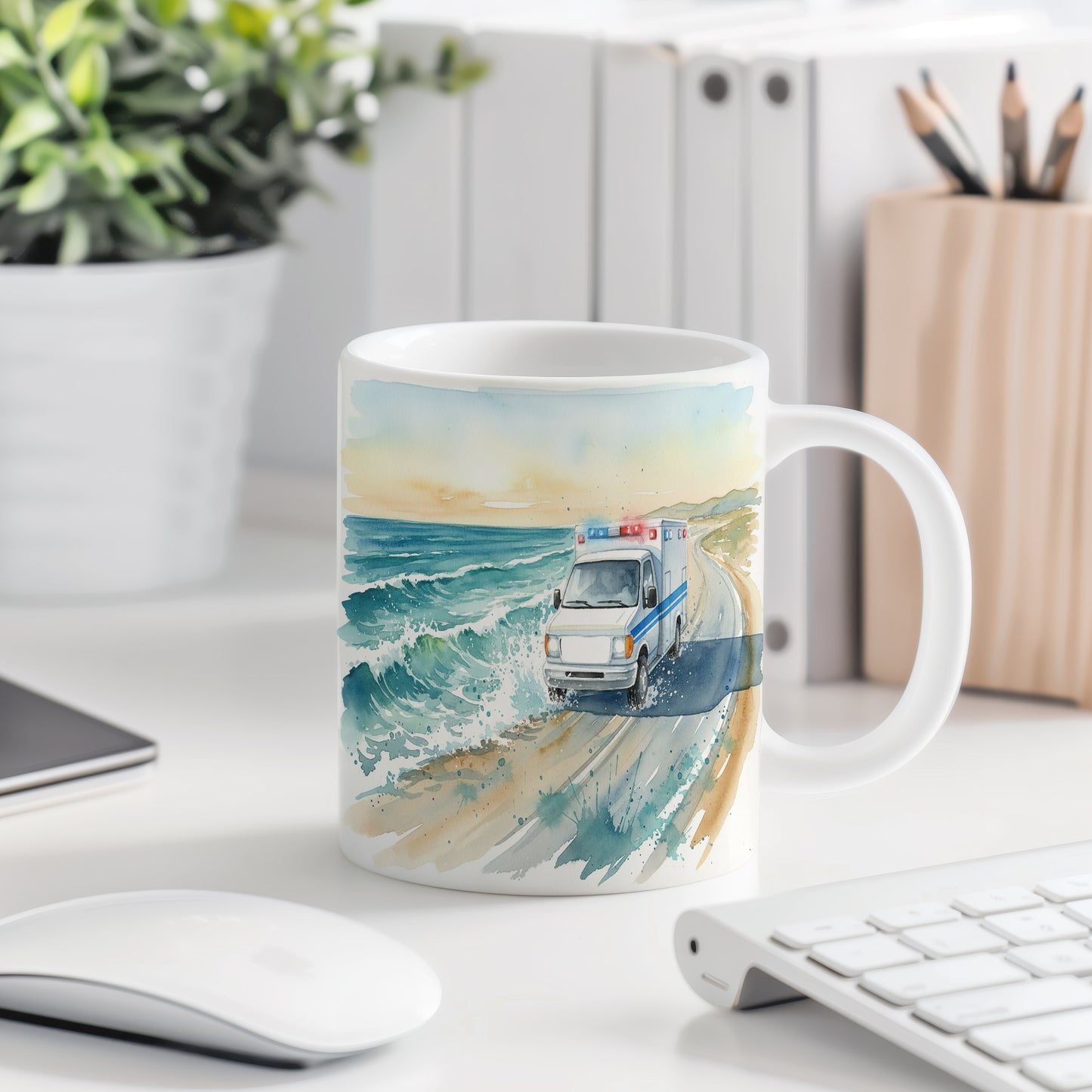 Hrnek s ambulancí na pobřežní silnici