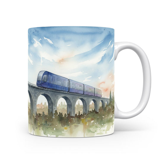 Vlak na viaduktu v akvarelu