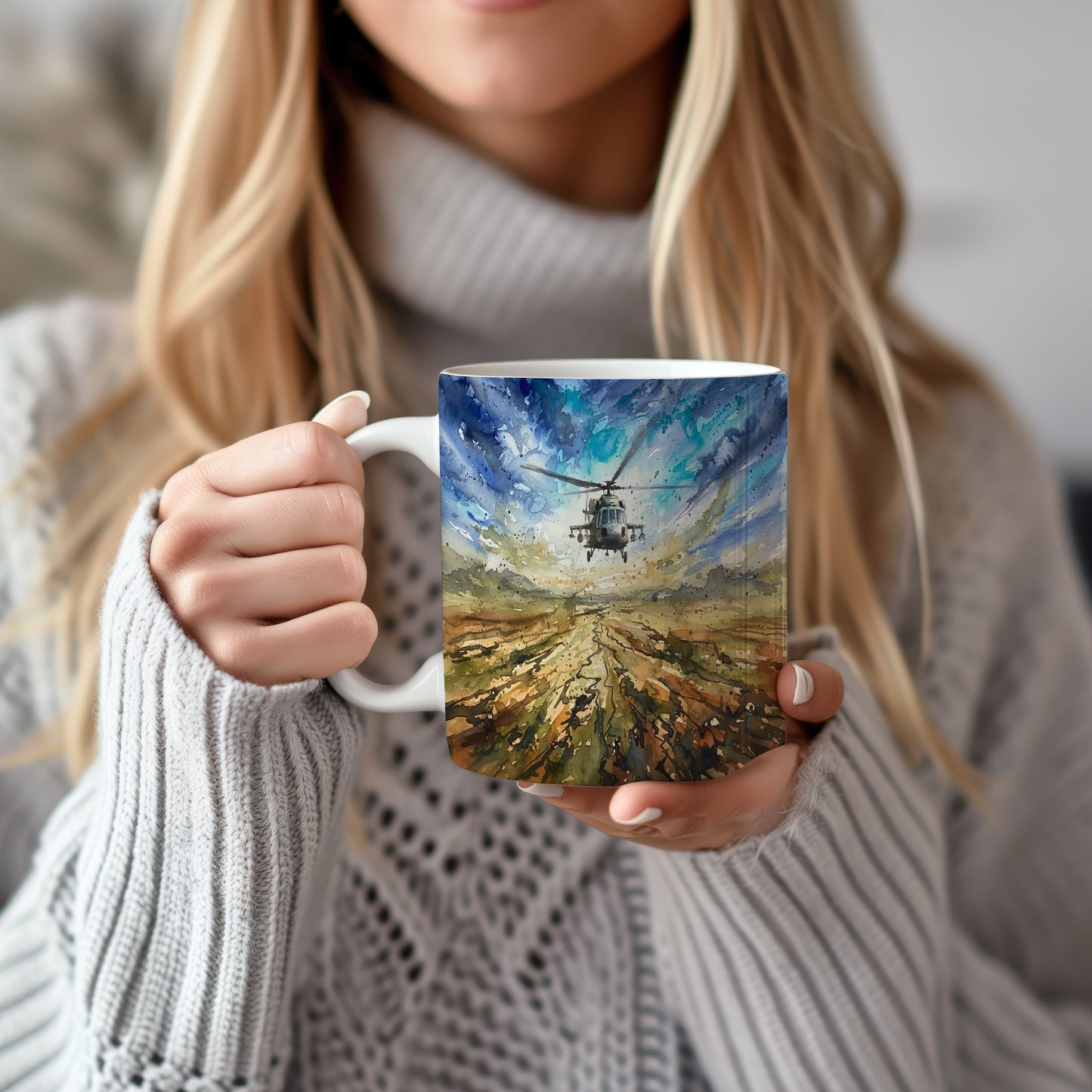 Hrnek s vrtulníkem nad savanou