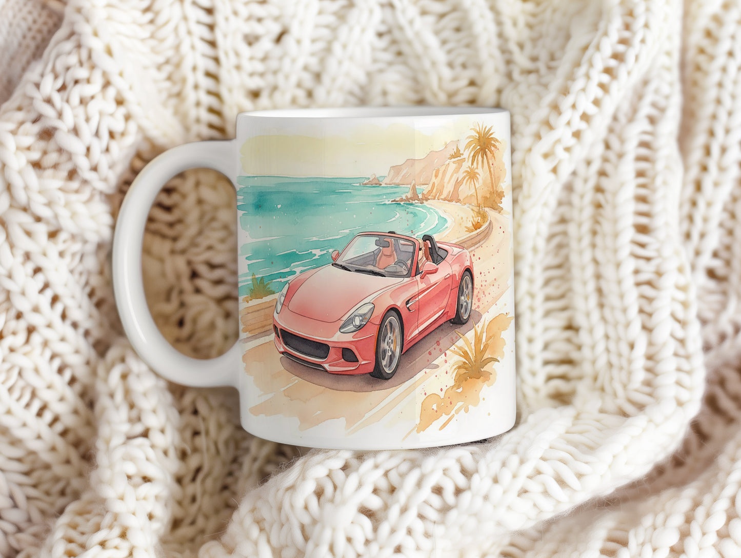 Hrnek s kabrioletem u mořského pobřeží