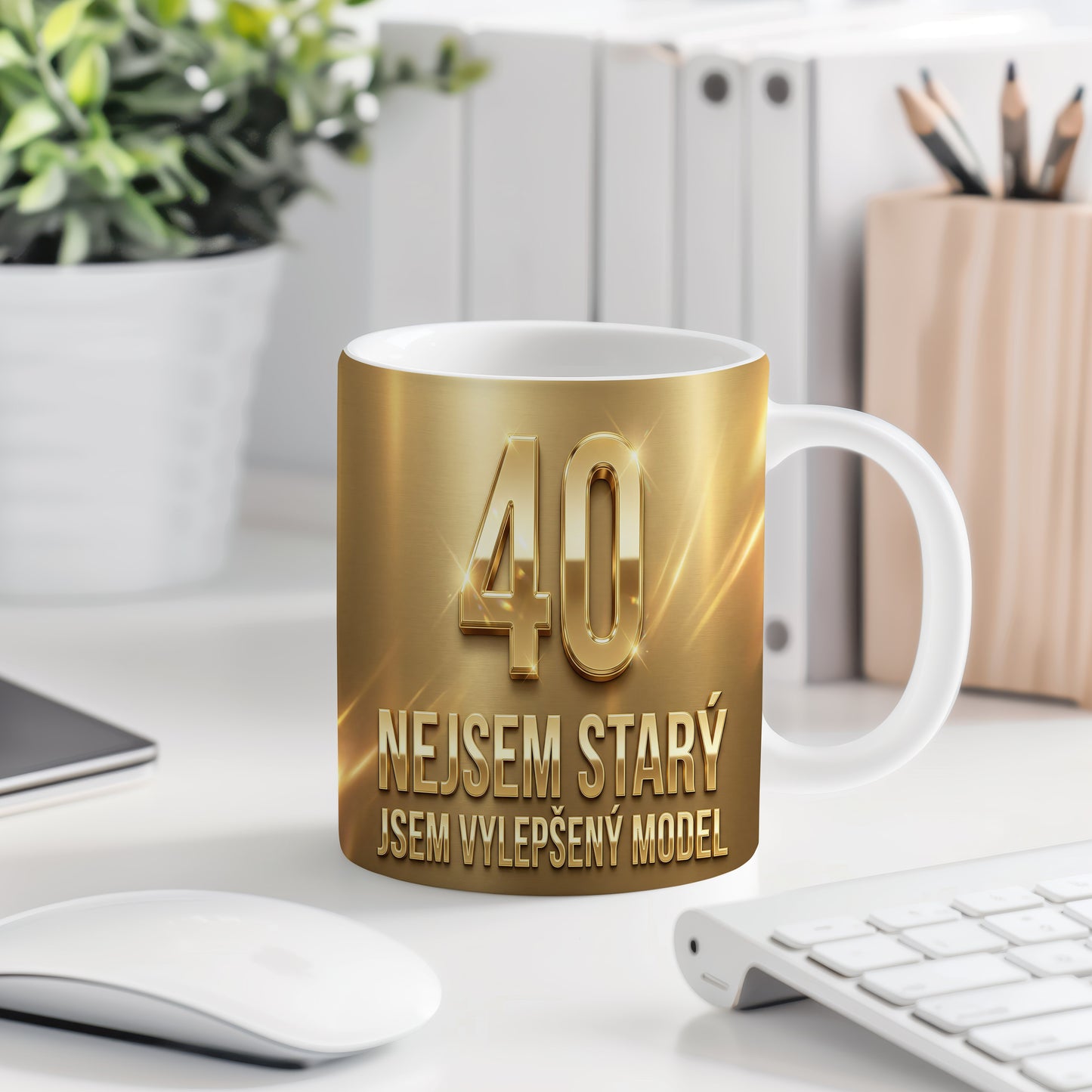 Narozeninový hrnek 40 let – NEJSEM STARÝ, JSEM VYLEPŠENÝ MODEL