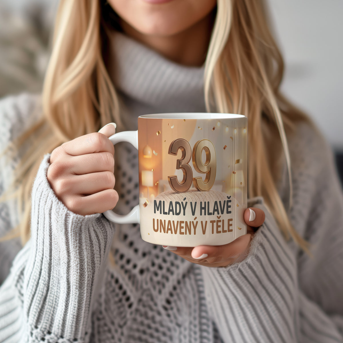 Narozeninový hrnek 39 let – MLADÝ V HLAVĚ, UNAVENÝ V TĚLE