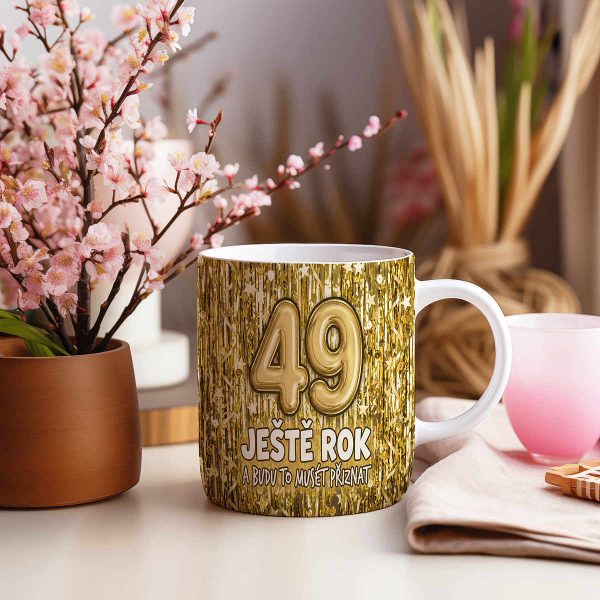 Narozeninový hrnek 49 let – JEŠTĚ ROK A BUDU TO MUSET PŘIZNAT