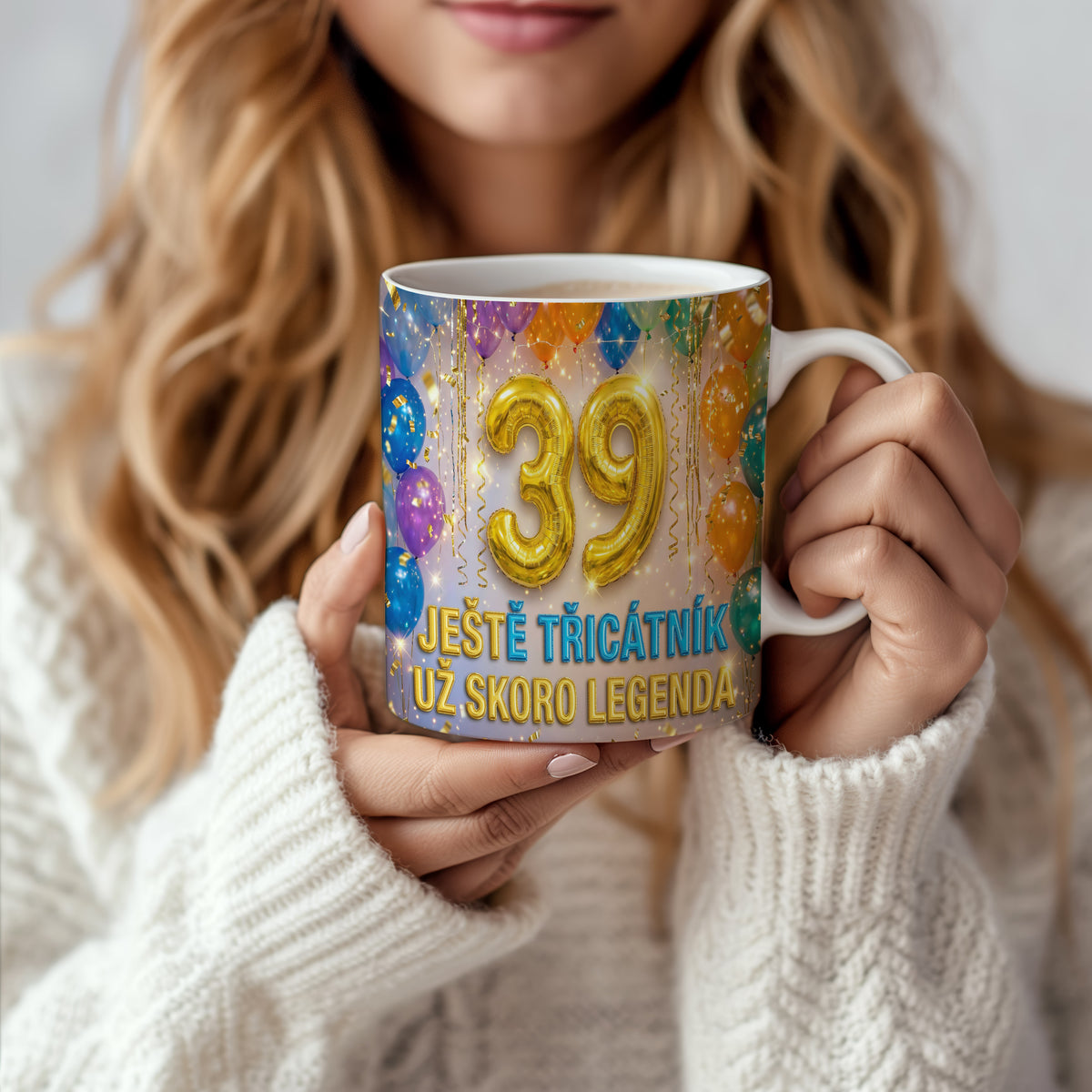 Narozeninový hrnek 39 let – JEŠTĚ TŘICÁTNÍK, UŽ SKORO LEGENDA