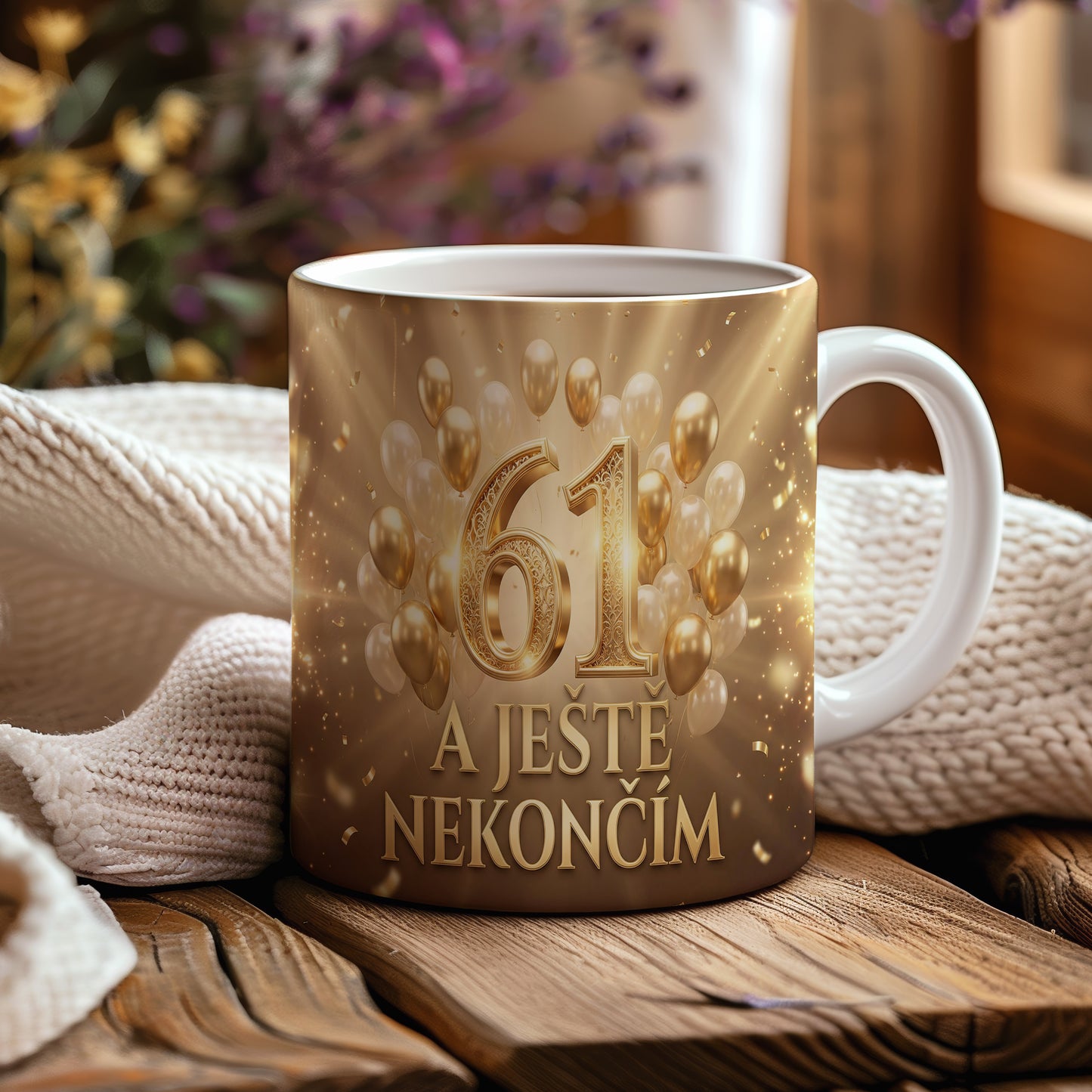 Narozeninový hrnek 61 let – A JEŠTĚ NEKONČÍM