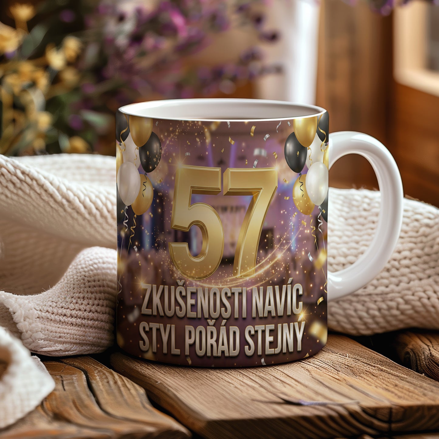 Narozeninový hrnek 57 let – ZKUŠENOSTI NAVÍC, STYL POŘÁD STEJNÝ