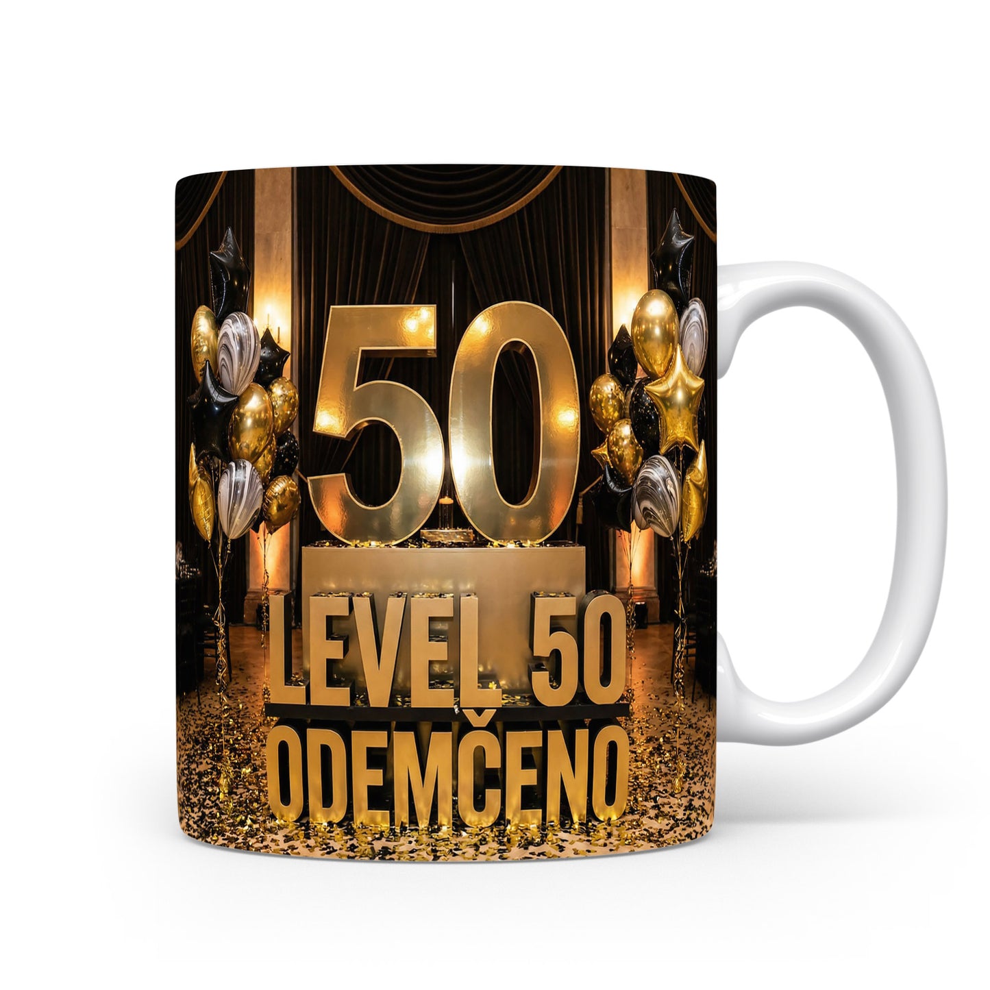 Hrnček s nápisem LEVEL 50 ODEMČENO