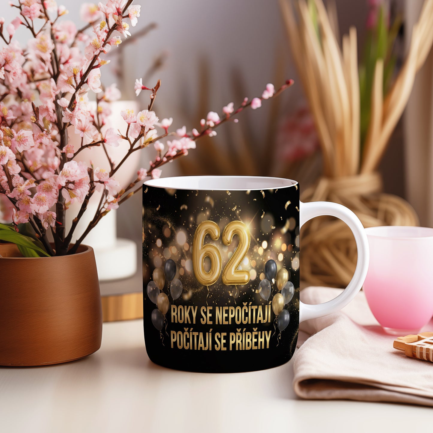 Narozeninový hrnek 62 let – ROKY SE NEPOČÍTAJÍ POČÍTAJÍ SE PŘÍBĚHY