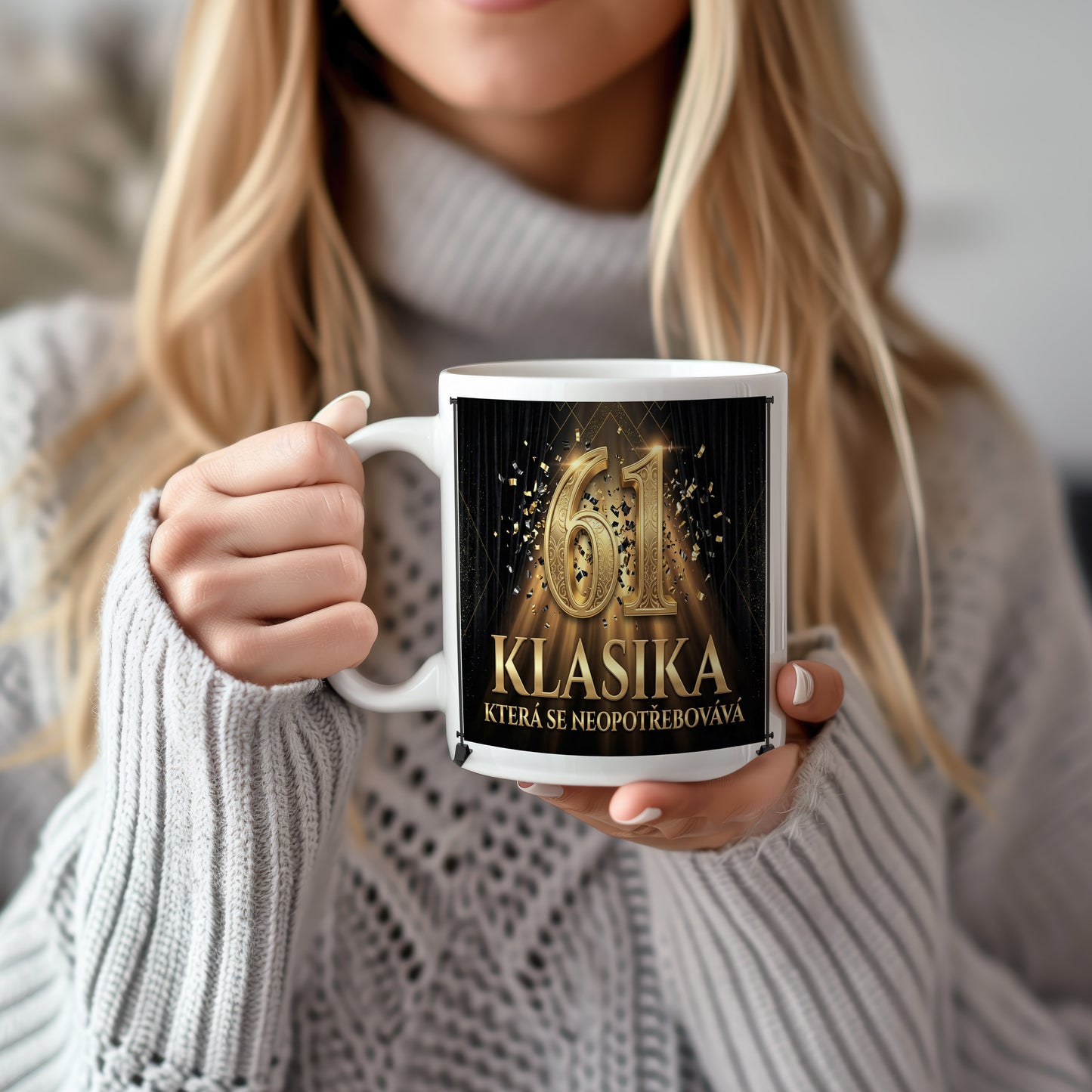 Narozeninový hrnek 61 let – KLASIKA KTERÁ SE NEOPOTŘEBOVÁVÁ