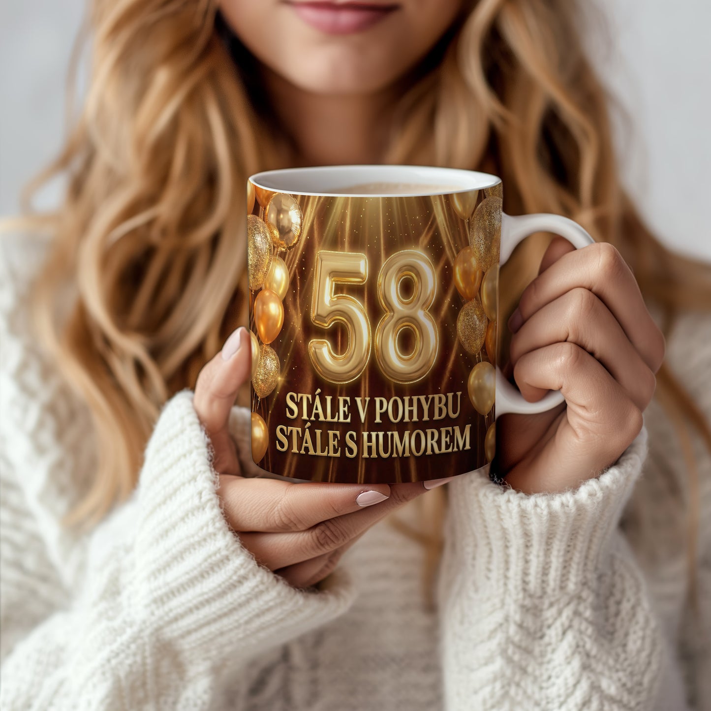 Narozeninový hrnek 58 let – STÁLE V POHYBU STÁLE S HUMOREM