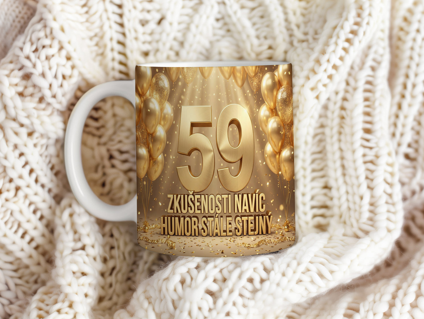 Narozeninový hrnek 59 let – ZKUŠENOSTI NAVÍC HUMOR STÁLE STEJNÝ