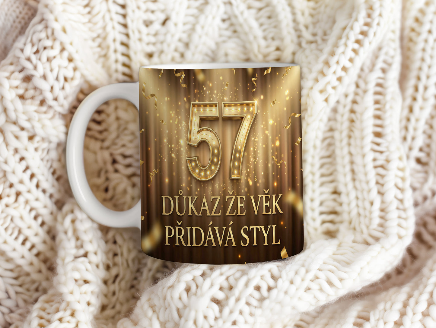 Narozeninový hrnek 57 let – DŮKAZ ŽE VĚK PŘIDÁVÁ STYL
