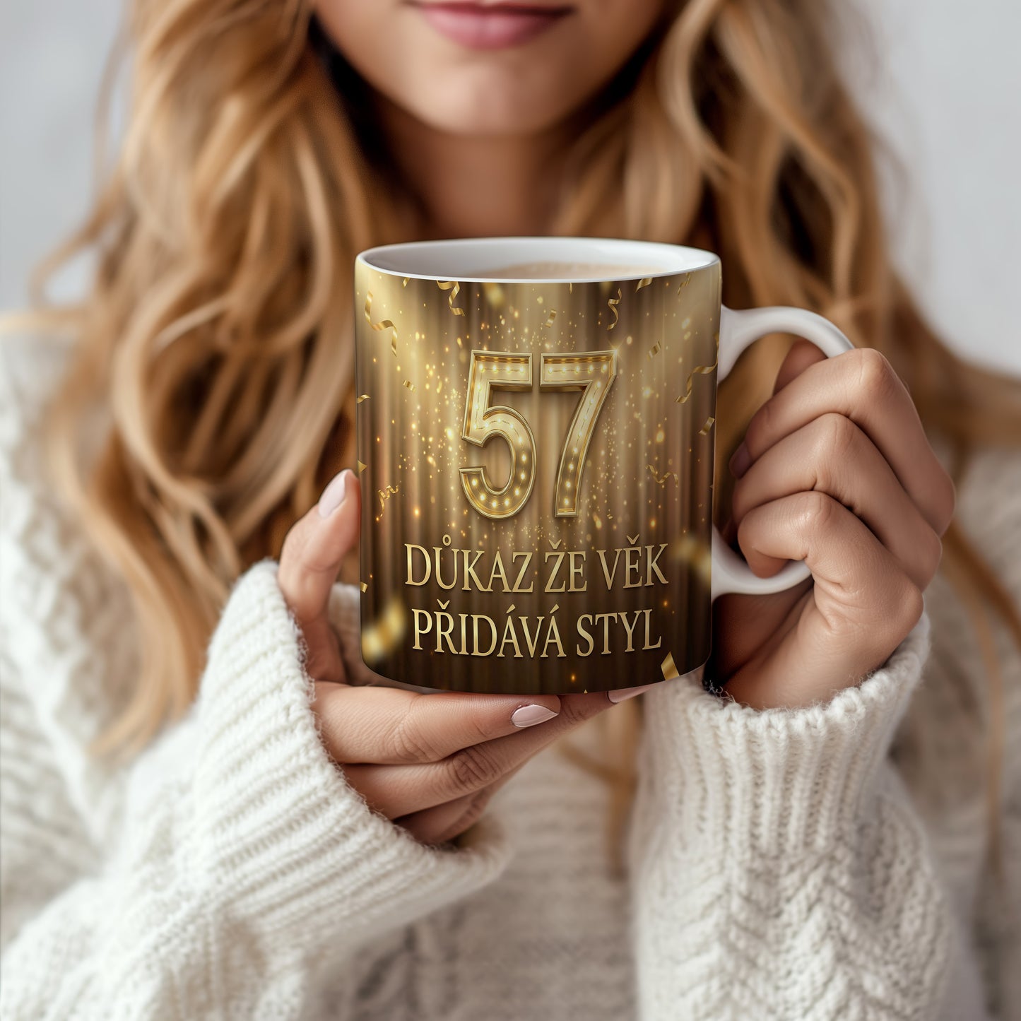 Narozeninový hrnek 57 let – DŮKAZ ŽE VĚK PŘIDÁVÁ STYL