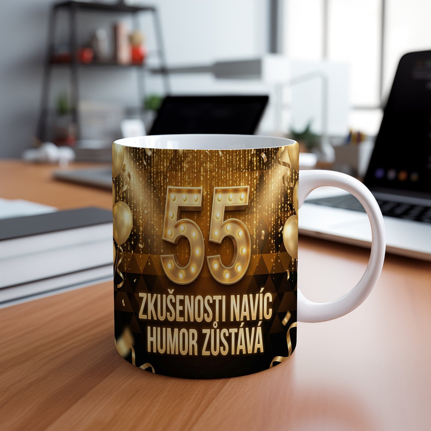 Narozeninový hrnek 55 let – ZKUŠENOSTI NAVÍC HUMOR ZŮSTÁVÁ