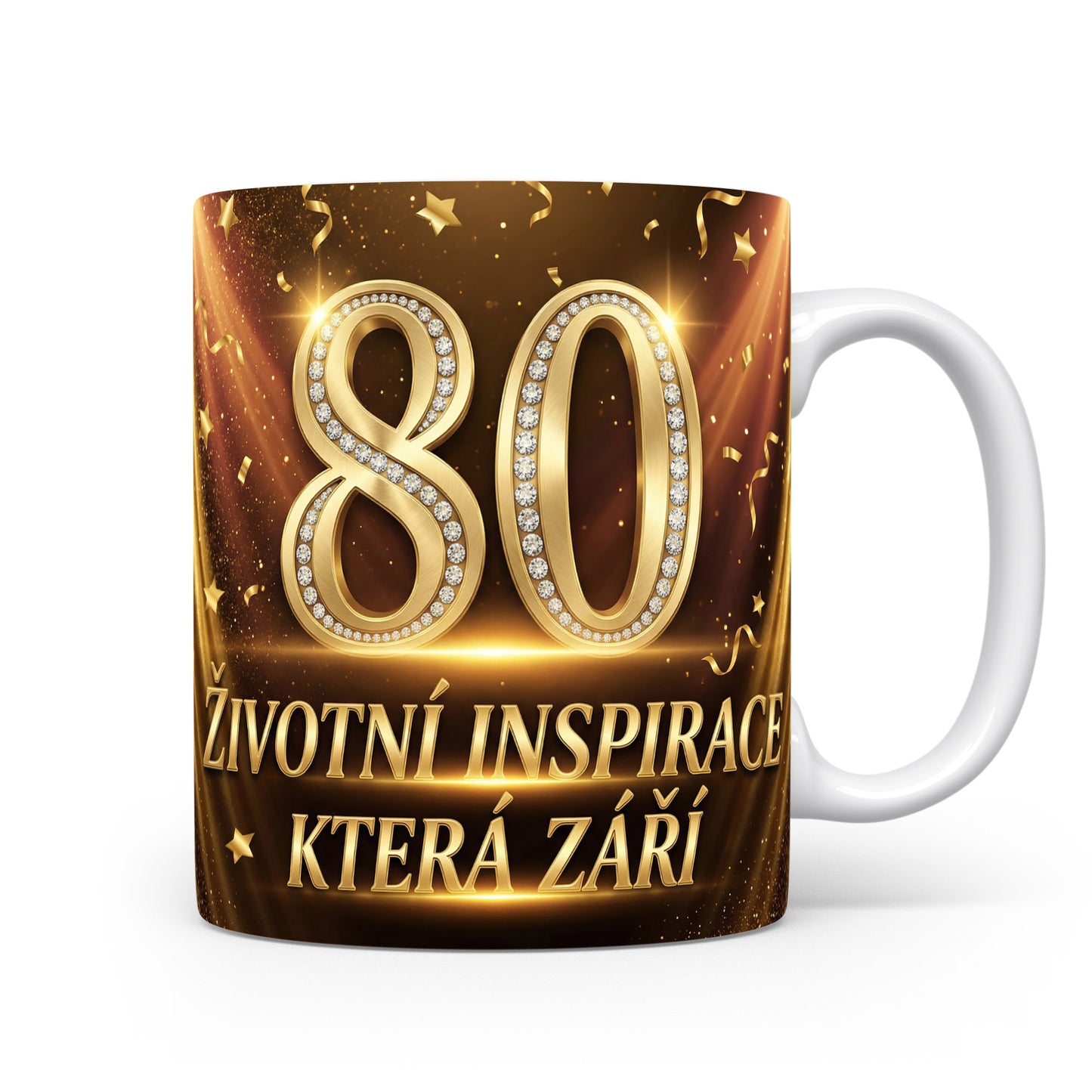 Hnědý hrnek s číslem 80 a sloganem.