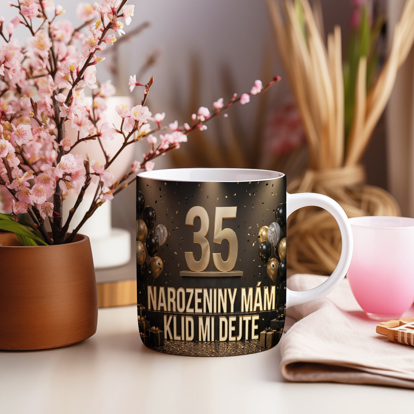 Narozeninový hrnek 35 let – NAROZENINY MÁM, KLID MI DEJTE