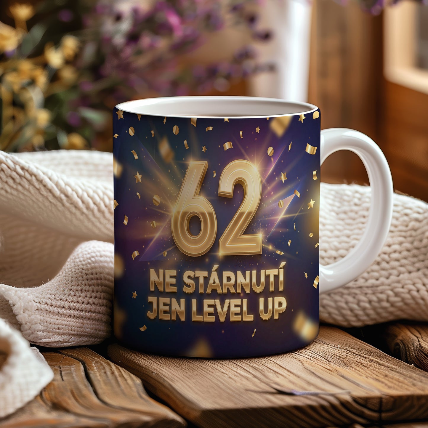 Narozeninový hrnek 62 let – NE STÁRNUTÍ JEN LEVEL UP