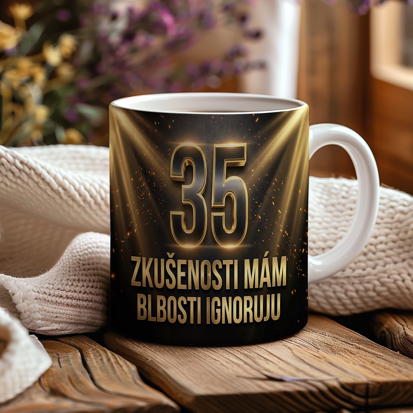 Narozeninový hrnek 35 let – ZKUŠENOSTI MÁM, BLBOSTI IGNORUJU