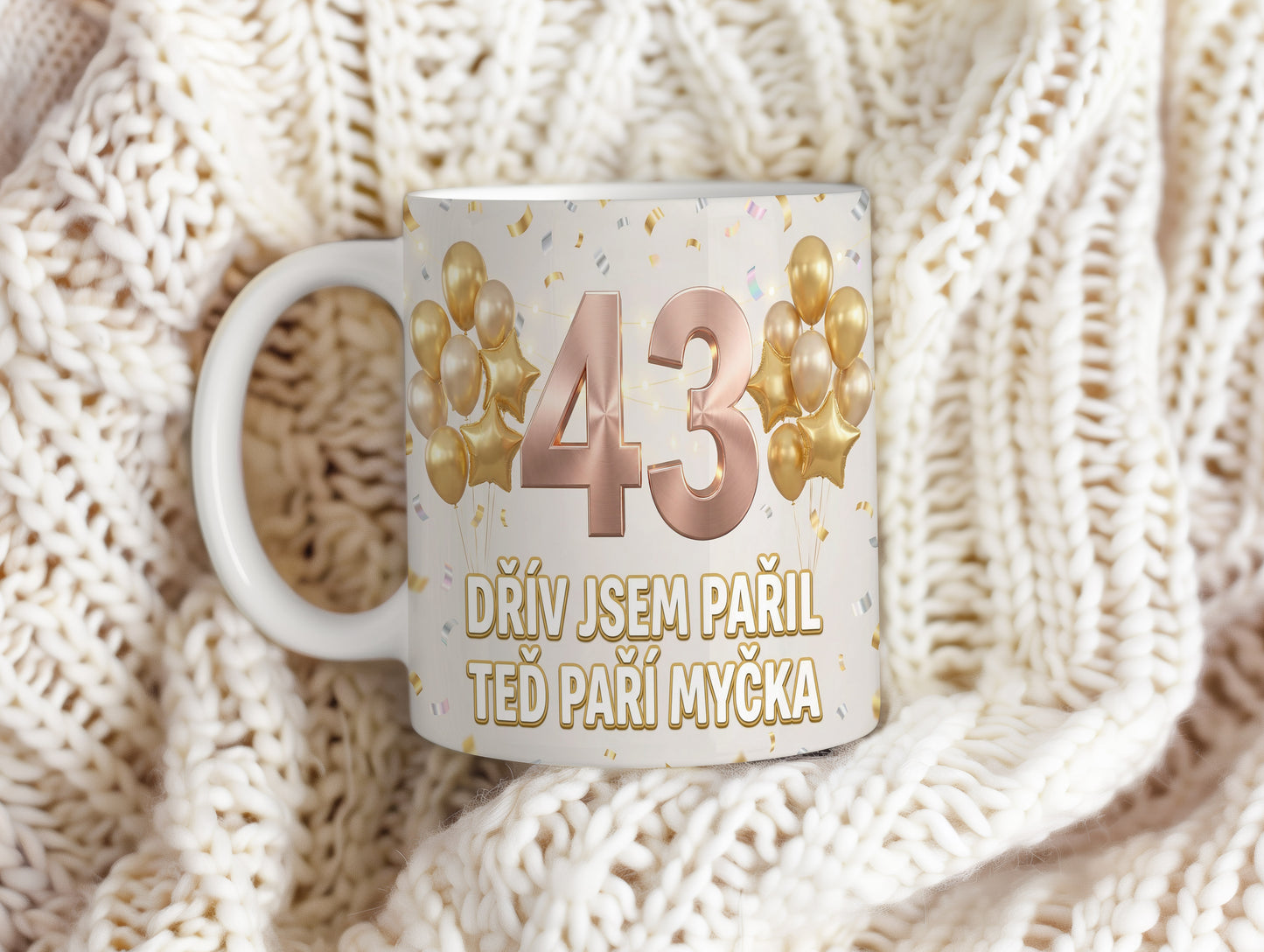 Narozeninový hrnek 43 let – DŘÍV JSEM PAŘIL TEĎ PAŘÍ MYČKA