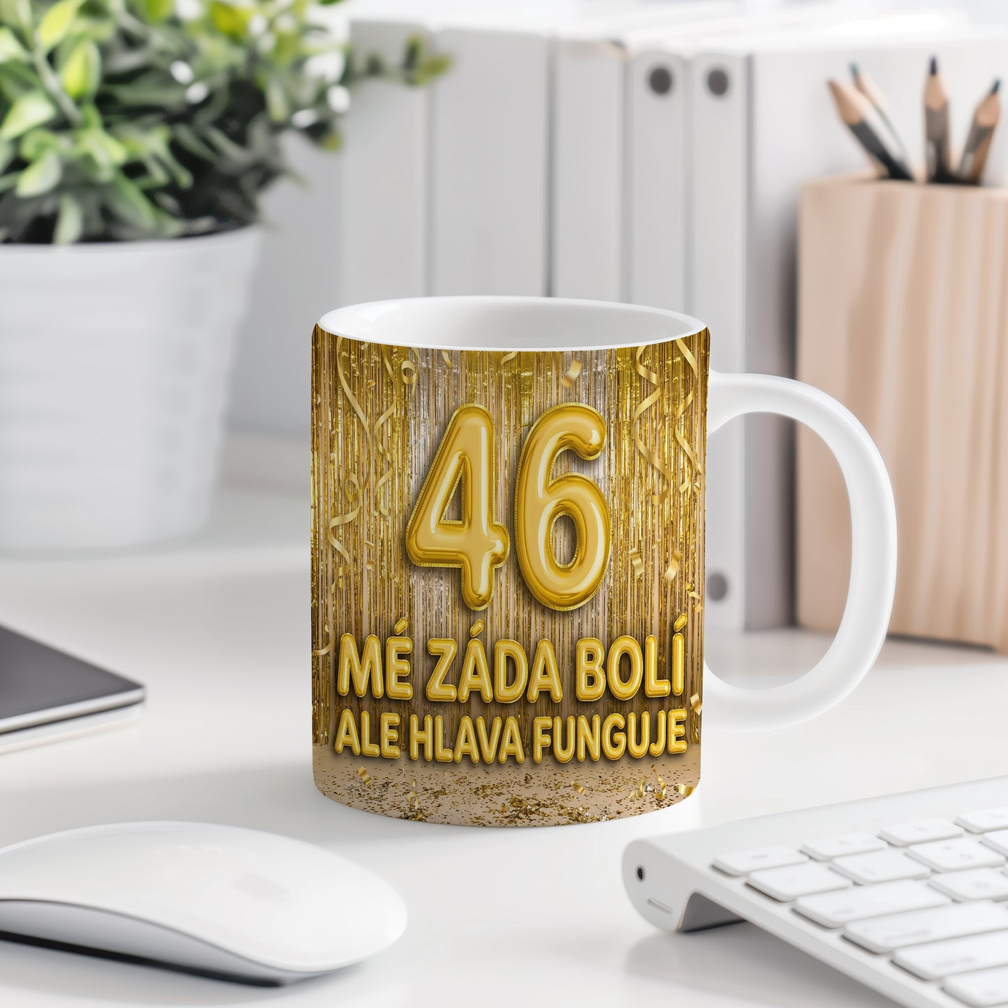Narozeninový hrnek 46 let – MÉ ZÁDA BOLÍ, ALE HLAVA FUNGUJE