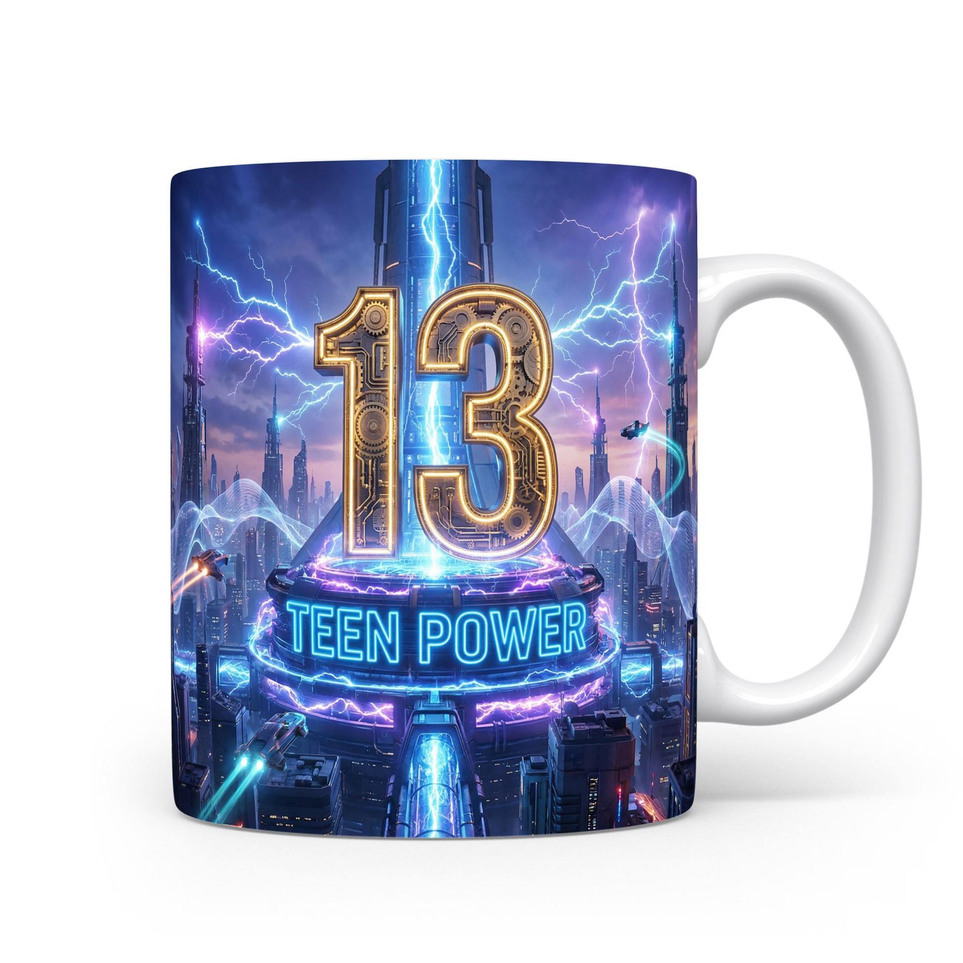 Hrnček s nápisem TEEN POWER a číslem 13.