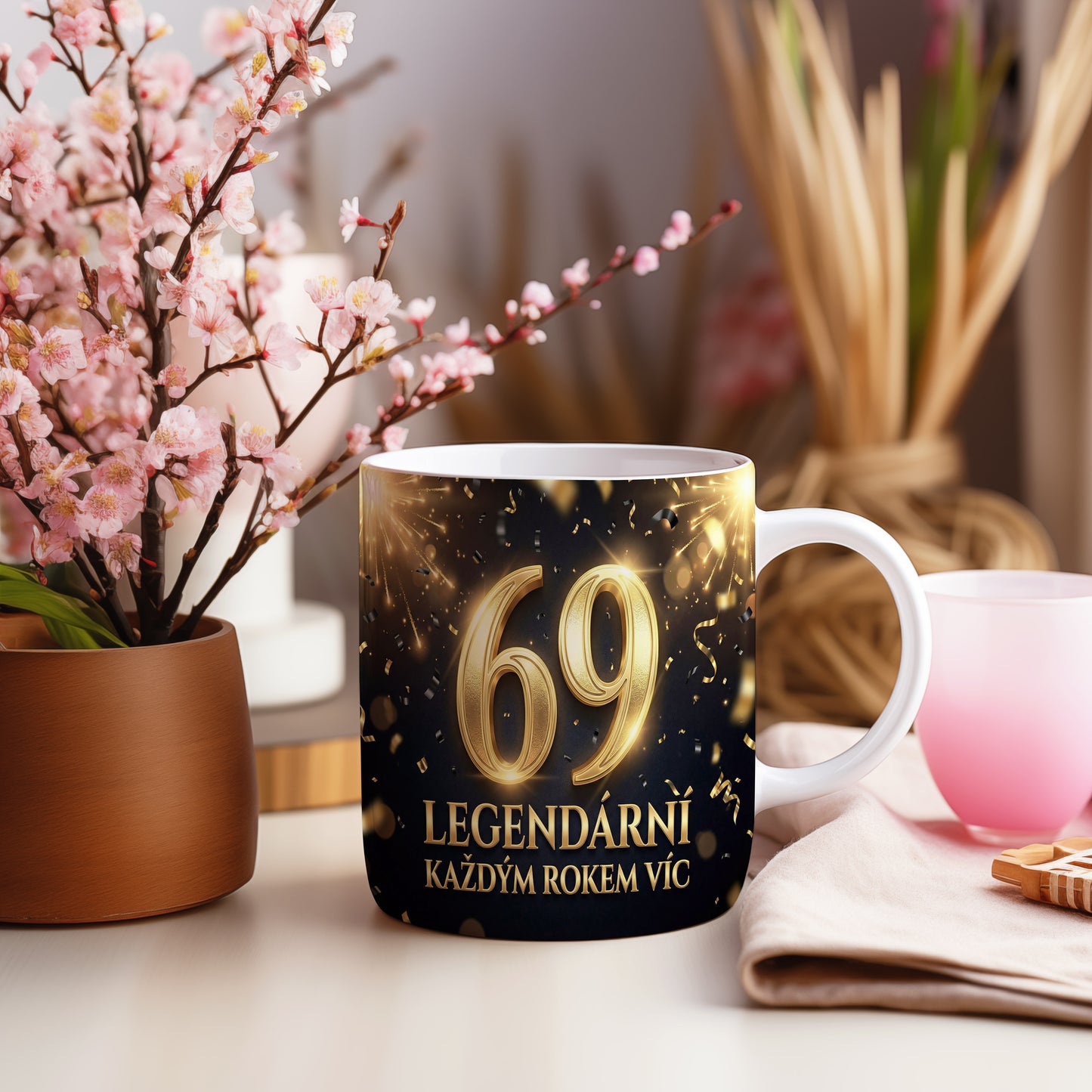 Narozeninový hrnek 69 let – LEGENDÁRNÍ KAŽDÝM ROKEM VÍC