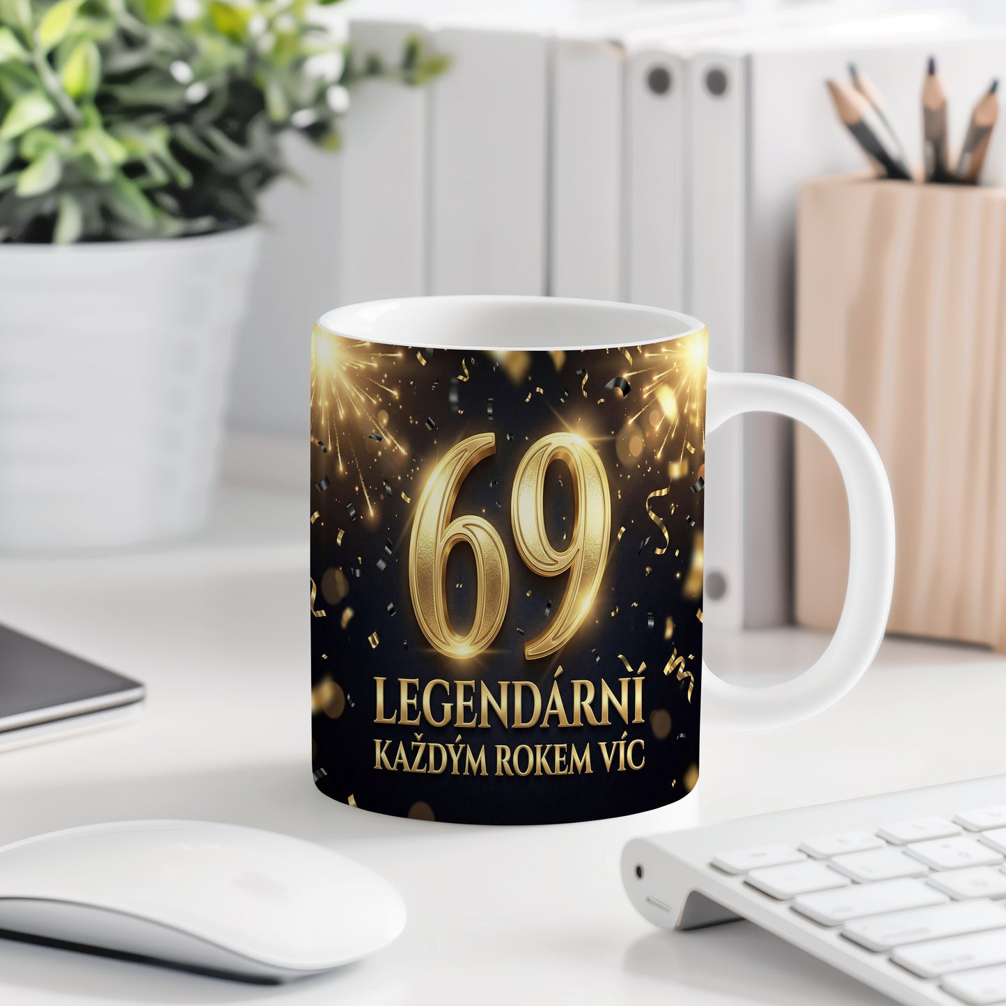 Narozeninový hrnek 69 let – LEGENDÁRNÍ KAŽDÝM ROKEM VÍC