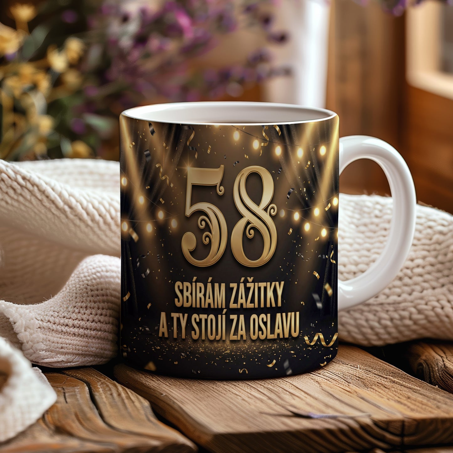 Narozeninový hrnek 58 let – SBÍRÁM ZÁŽITKY A TY STOJÍ ZA OSLAVU