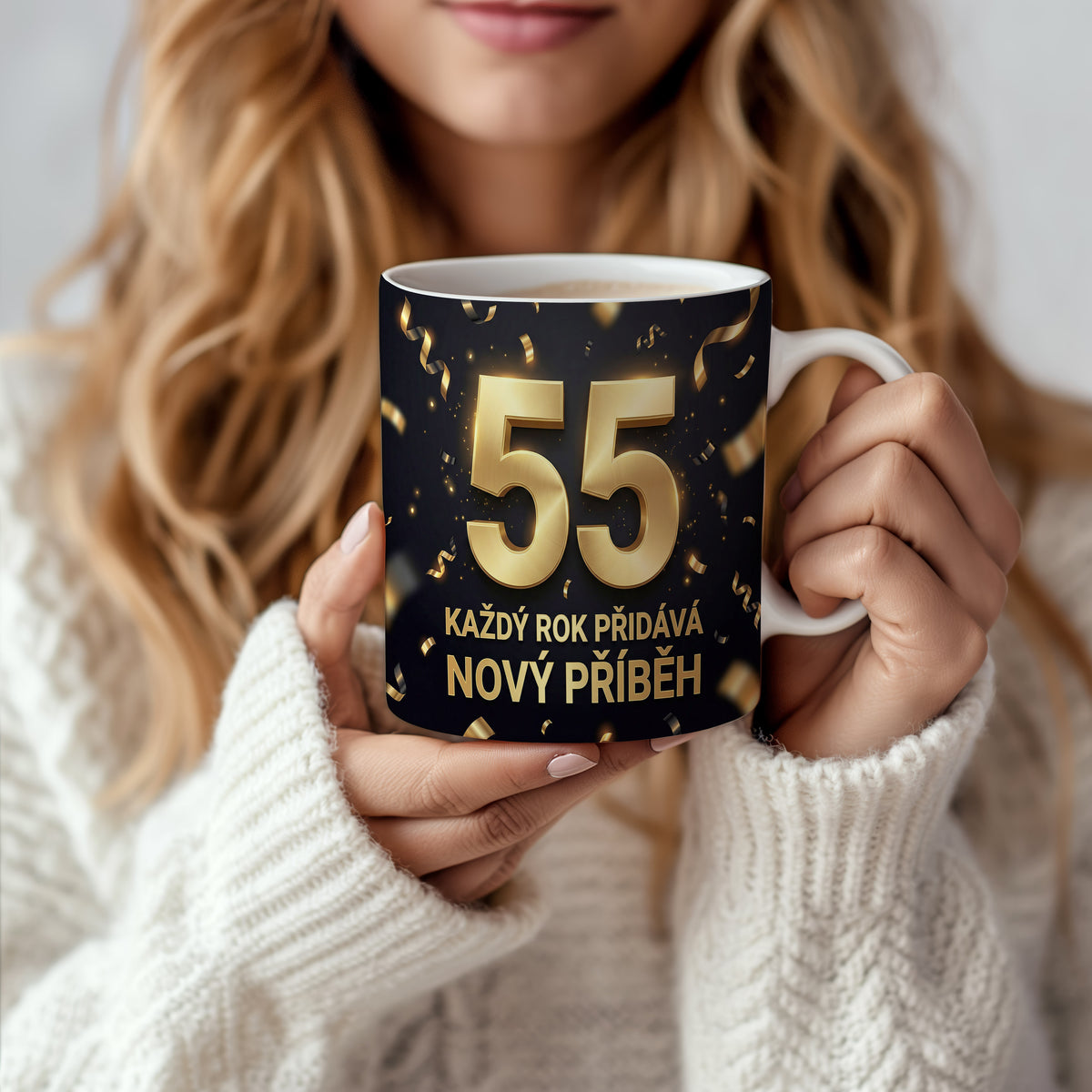Narozeninový hrnek 55 let – KAŽDÝ ROK PŘIDÁVÁ NOVÝ PŘÍBĚH