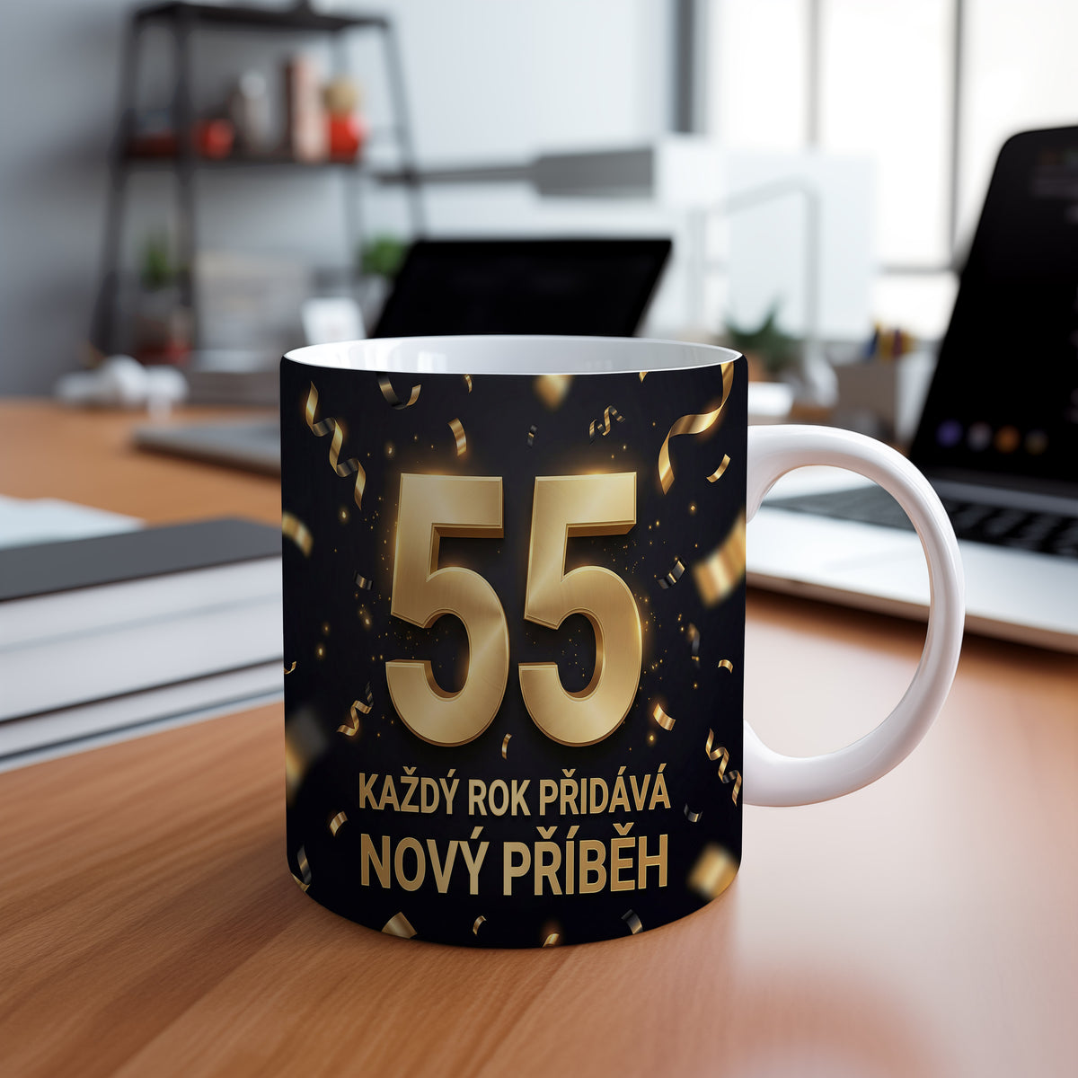 Narozeninový hrnek 55 let – KAŽDÝ ROK PŘIDÁVÁ NOVÝ PŘÍBĚH