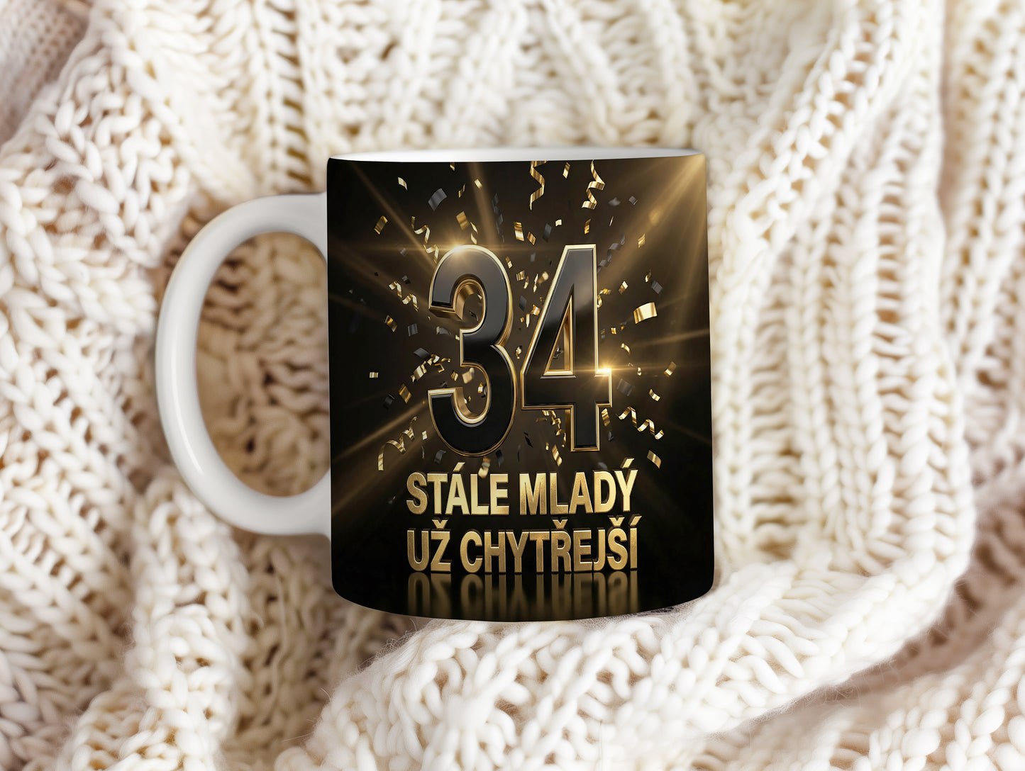 Narozeninový hrnek 34 let – STÁLE MLADÝ UŽ CHYTŘEJŠÍ