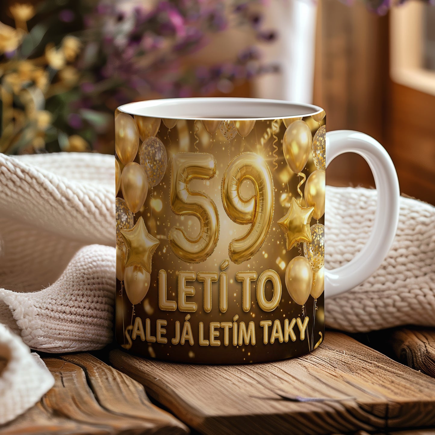 Narozeninový hrnek 59 let – LETÍ TO ALE JÁ LETÍM TAKY