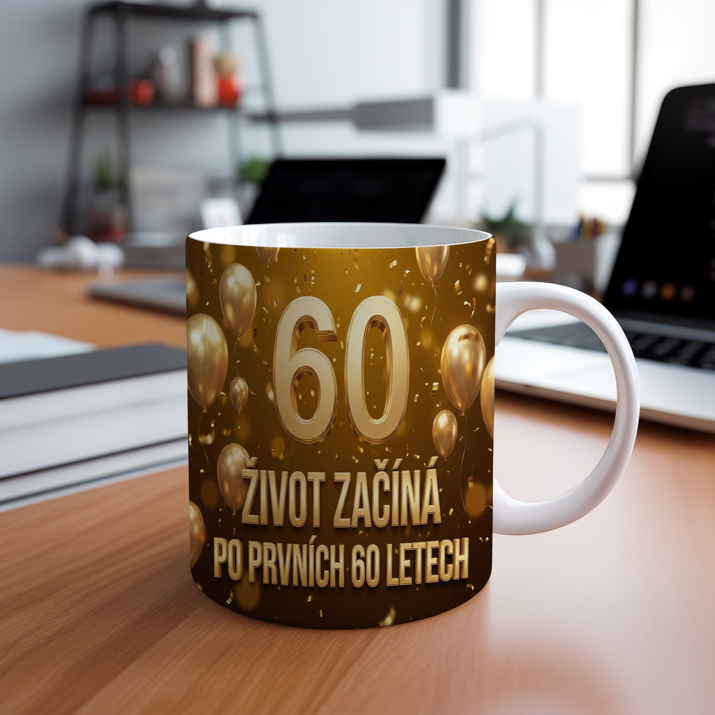 Narozeninový hrnek 60 let – ŽIVOT ZAČÍNÁ PO PRVNÍCH 60 LETECH