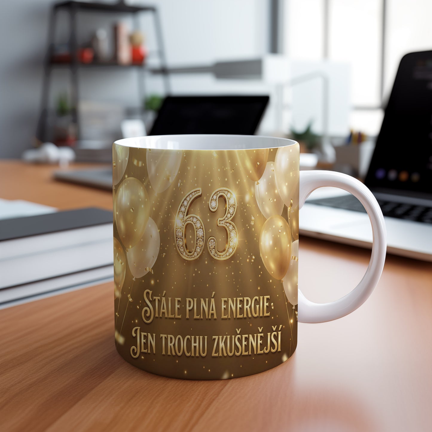 Narozeninový hrnek 63 let – STÁLE PLNÁ ENERGIE, JEN TROCHU ZKUŠENĚJŠÍ