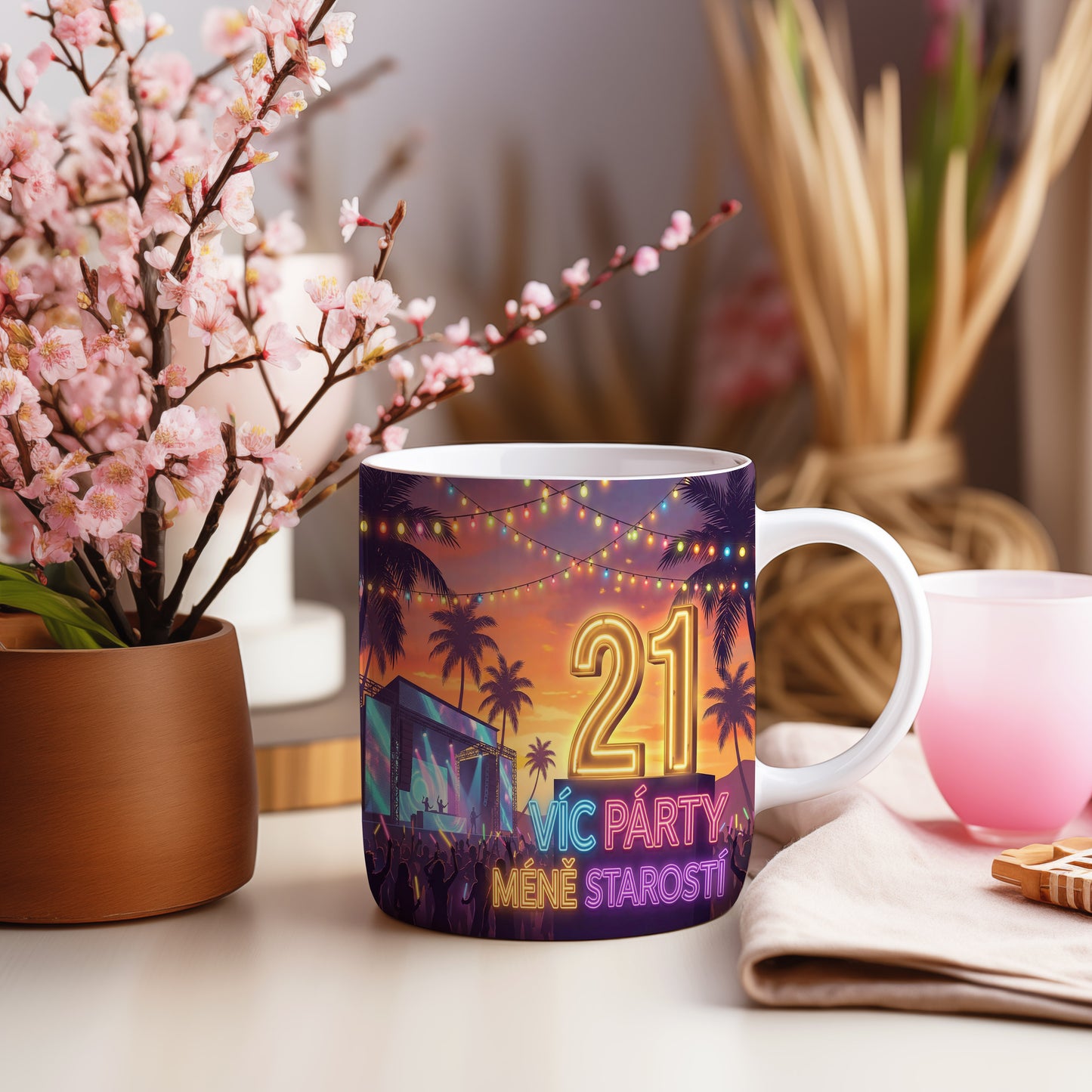 Narozeninový hrnek 21 let – VÍC PÁRTY, MÉNĚ STAROSTÍ