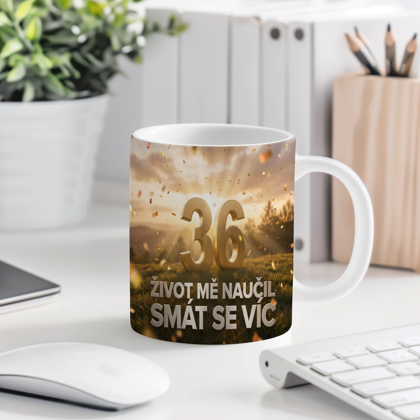 Narozeninový hrnek 36 let – ŽIVOT MĚ NAUČIL SMÁT SE VÍC