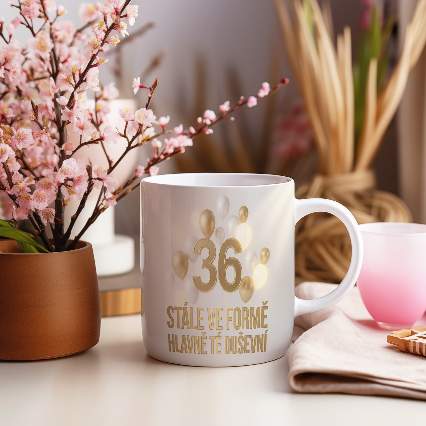 Narozeninový hrnek 36 let – STÁLE VE FORMĚ HLAVNĚ TÉ DUŠEVNÍ