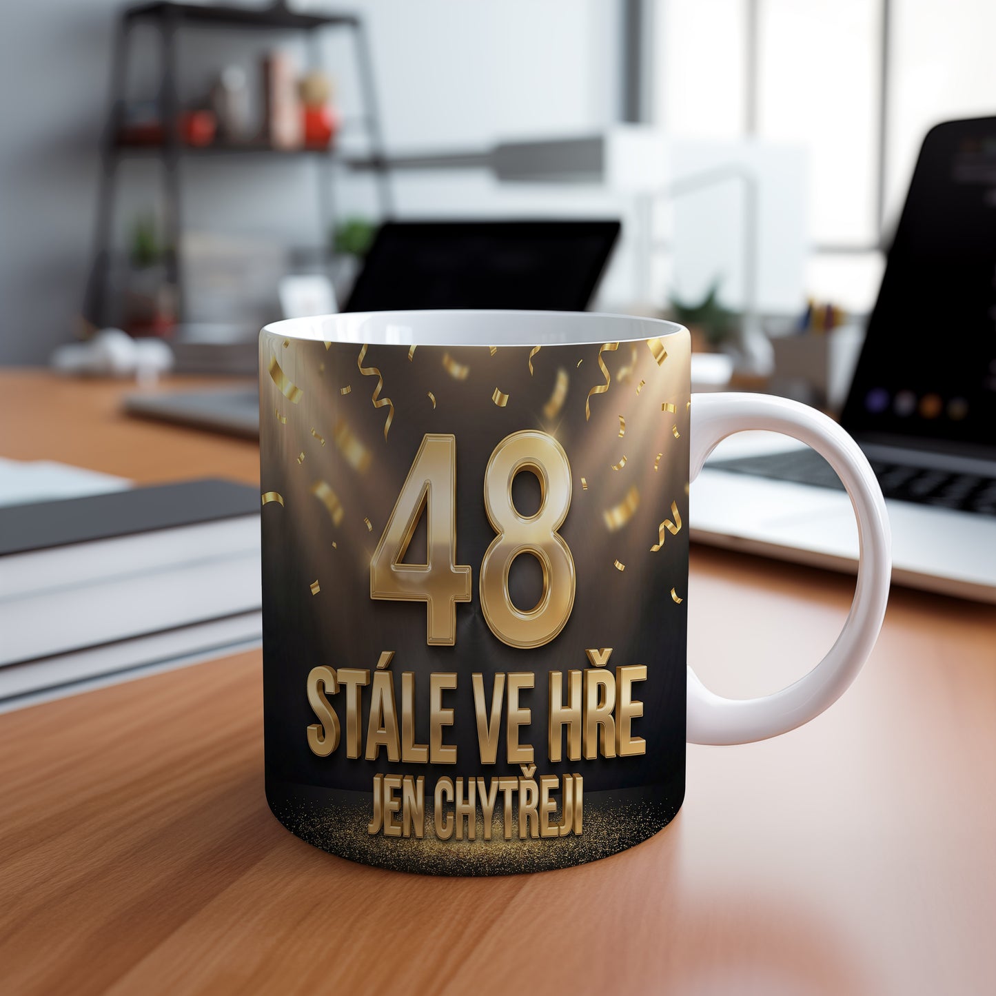 Narozeninový hrnek 48 let – STÁLE VE HŘE JEN CHYTŘEJI