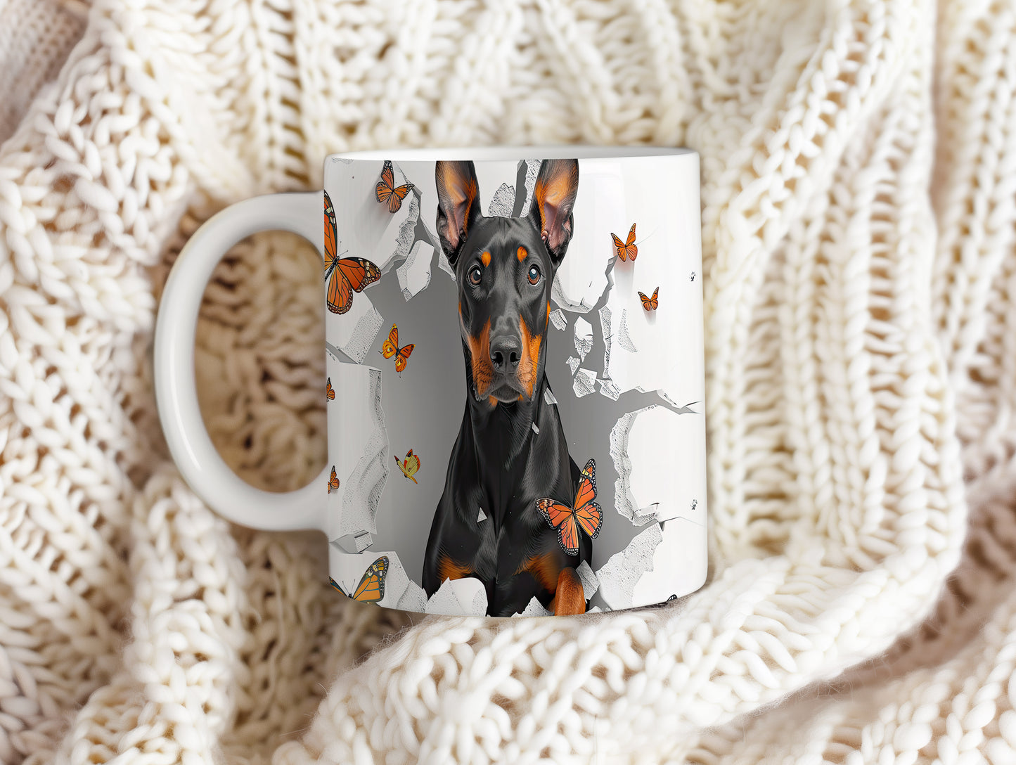 Hrnek s dobromyslným dobermanem