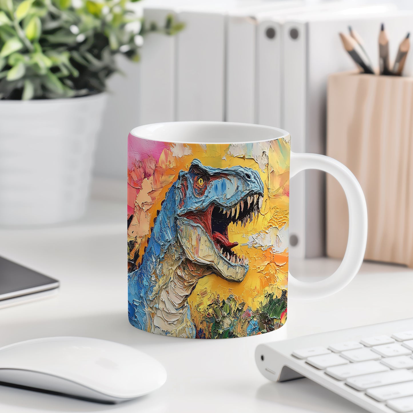 Hrnek s dinosaury v barevném motivu