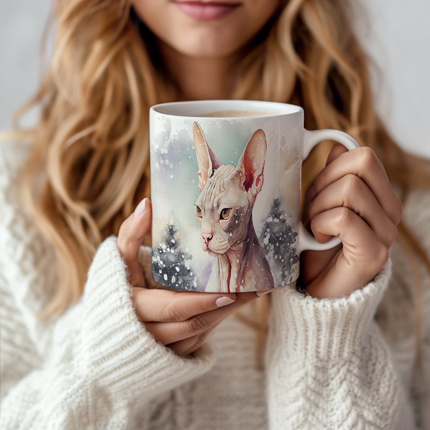 Hrnek se sphynxem v zimní krajině